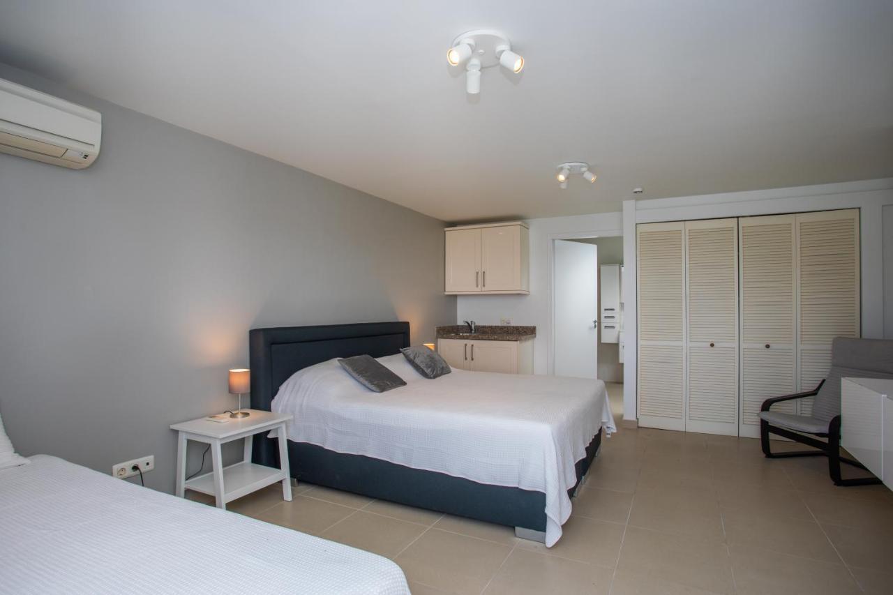 Blue Bay Beach Apartments Luaran gambar